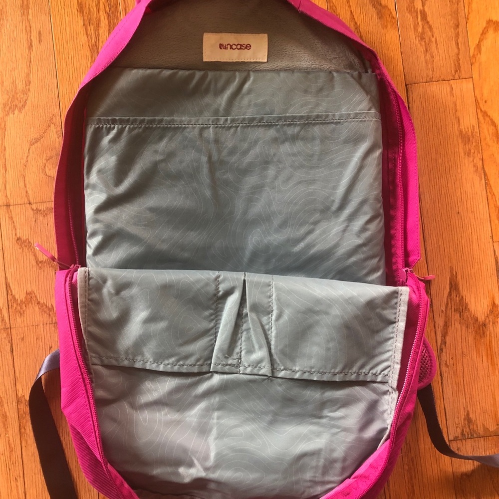 Incase laptop bag backpack - Picture 2 of 3